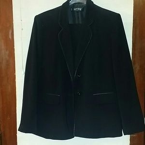 Kasper 2 piece business suit